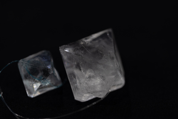 Crystals 3 4 0690 023